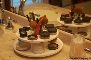 Large Cosmetic Carousel - Image 2